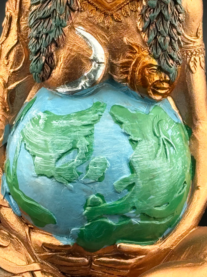 Gaia's Serenity - Handcrafted Resin Statue Honoring the Magnificence of Mother Nature