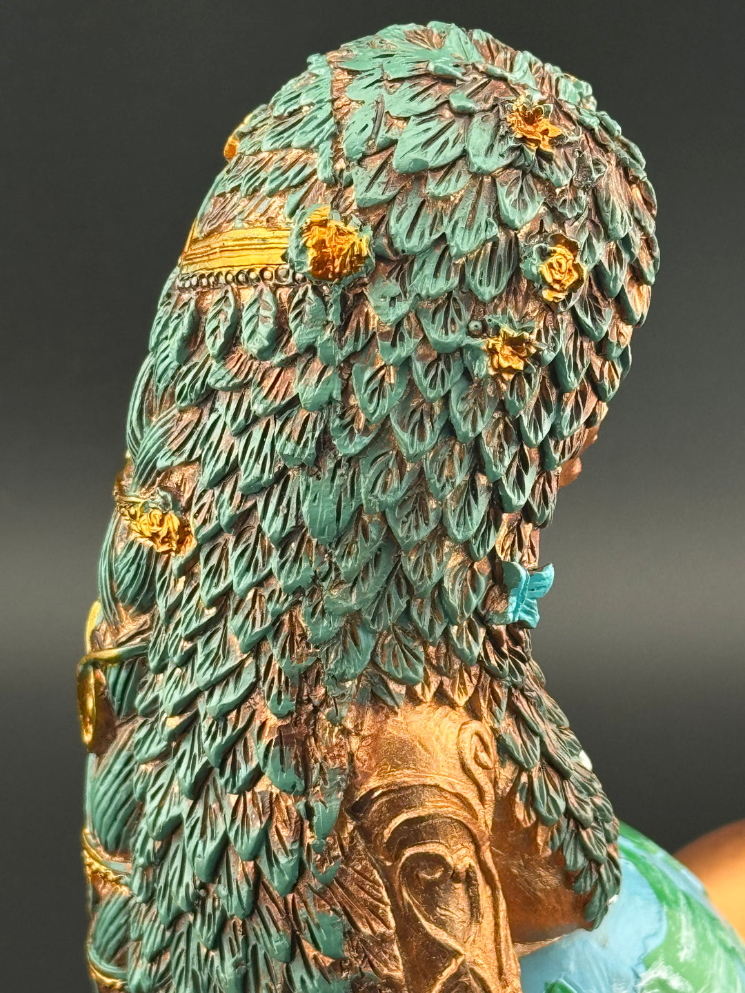 Gaia's Serenity - Handcrafted Resin Statue Honoring the Magnificence of Mother Nature