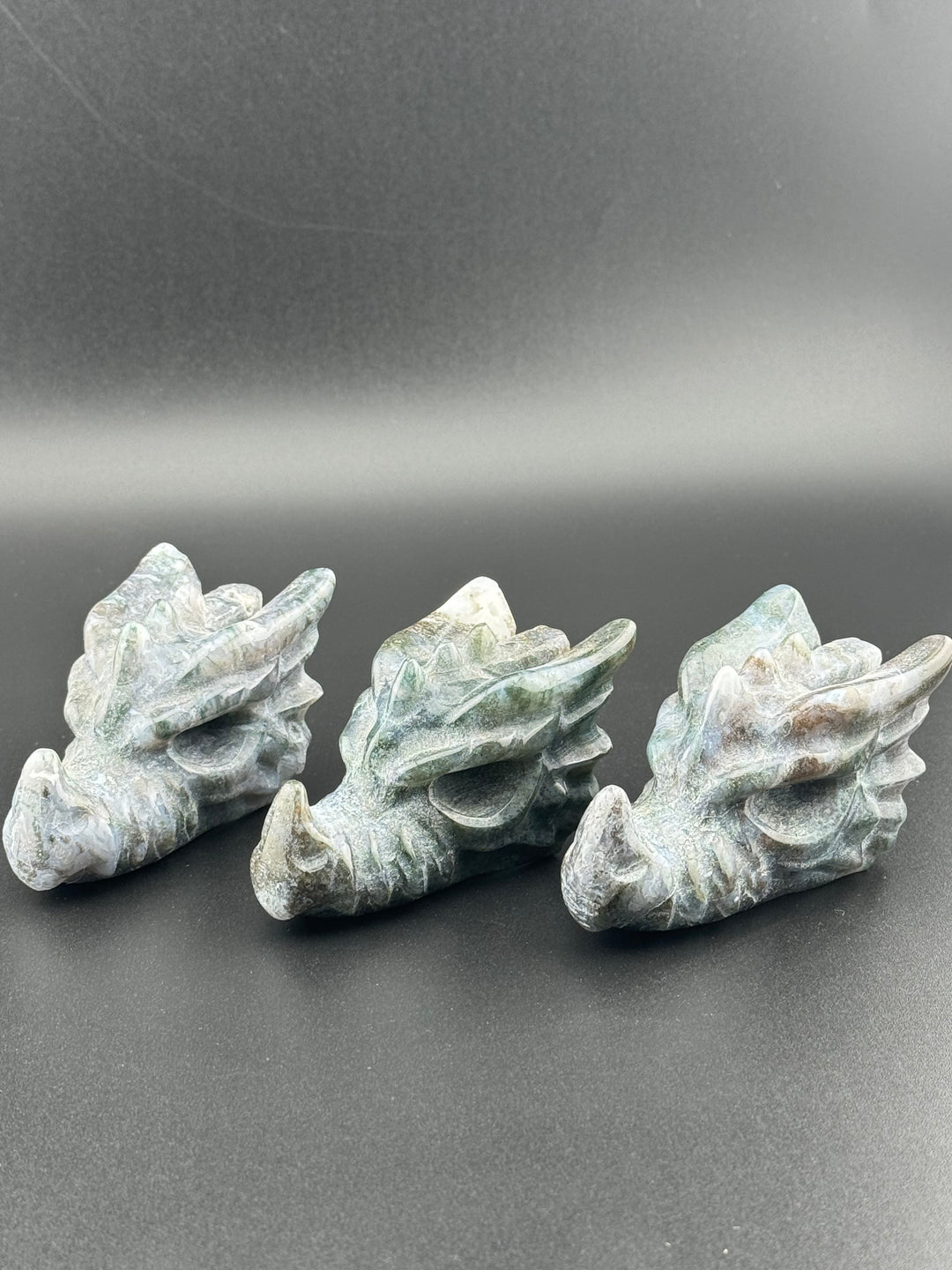 Eternal Dragon Blessing - Dragon Head Statues