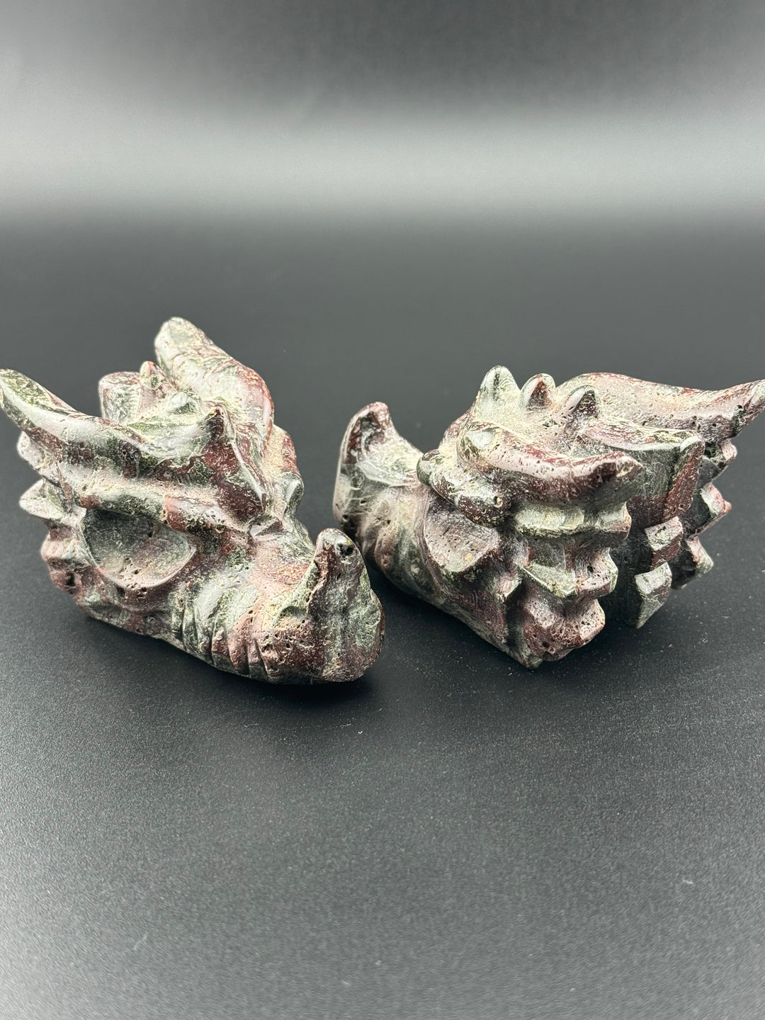 Eternal Dragon Blessing - Dragon Head Statues