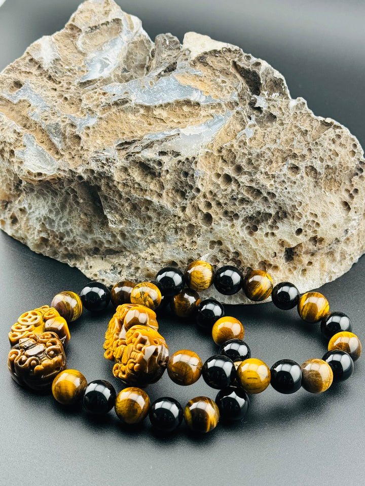 Wealth , Prosperity, & Protection Bracelet - Tiger's Eye Pixiu with Black Agate